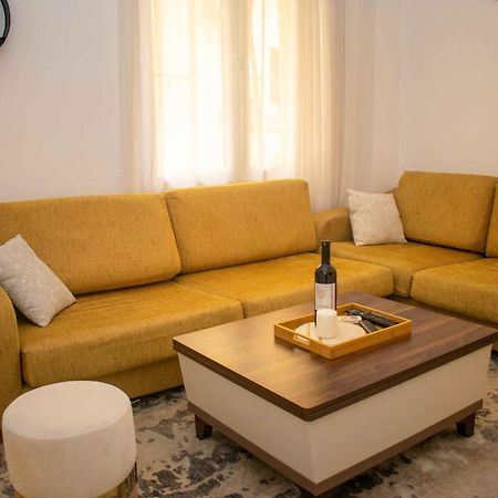 City Center/Navarinou Classical Style Apt-King Bed Thessaloníki Exteriör bild